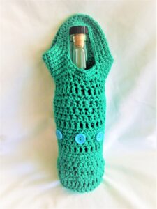 Yolanda's Creations, Crochet Mod Green Wine Bottle Bag with Blue buttons