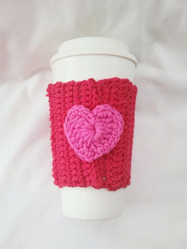 Cup Sleeve, Crochet - Red with Fuschia Heart - Image 3