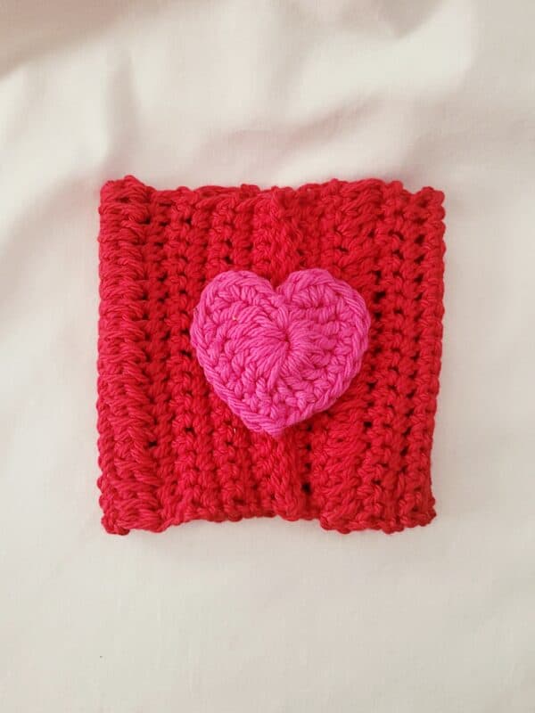 Cup Sleeve, Crochet - Red with Fuschia Heart - Image 2