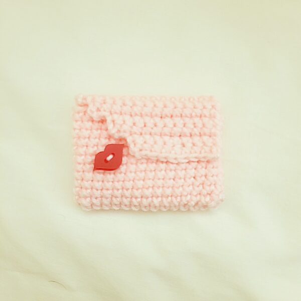 Gift Card Holder - Soft Pink with Red Lips Button