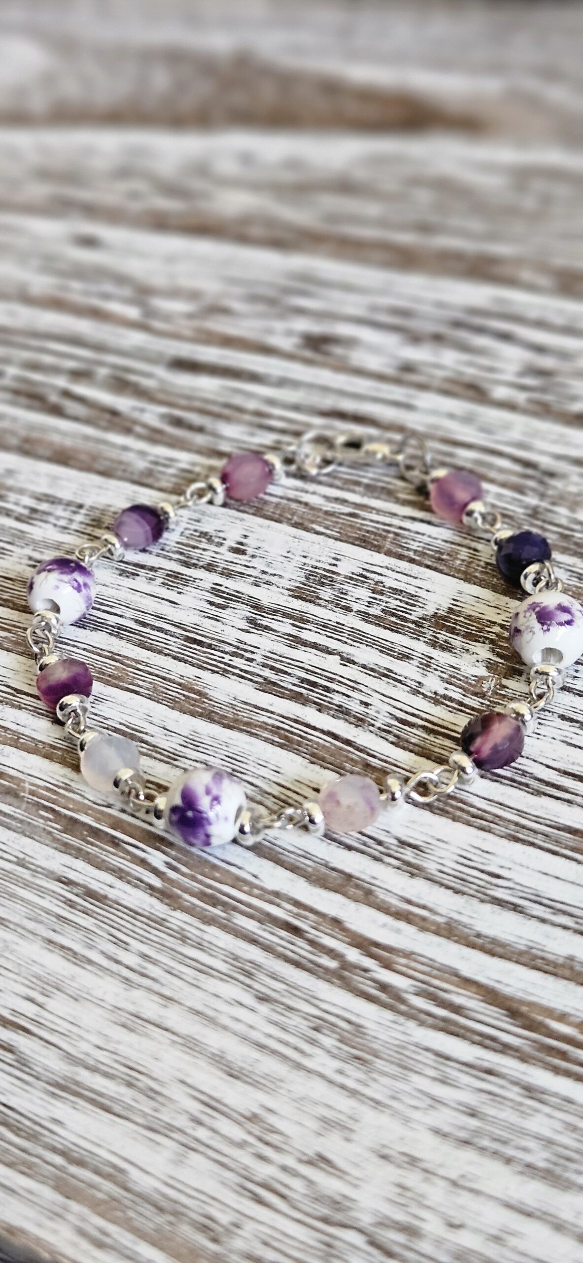Glass and porcelain purple beaded bracelet 2