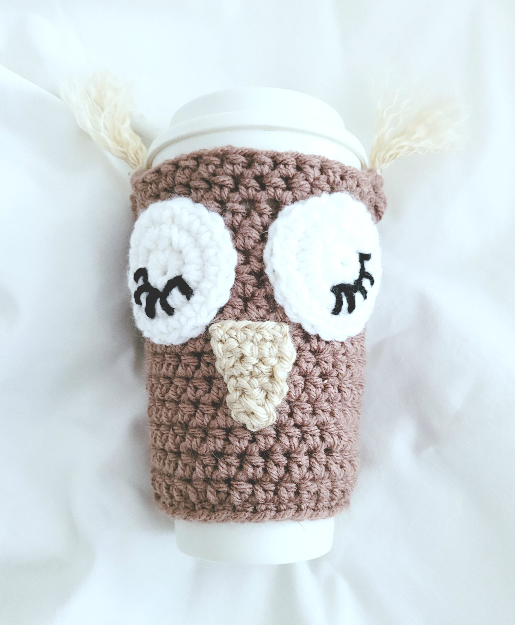 Cup Sleeve, Crochet - Taupe, Cozy Toffee Sleepy Owl