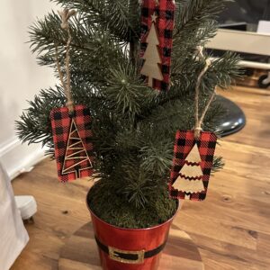 Plaid Wooden Tree Ornaments