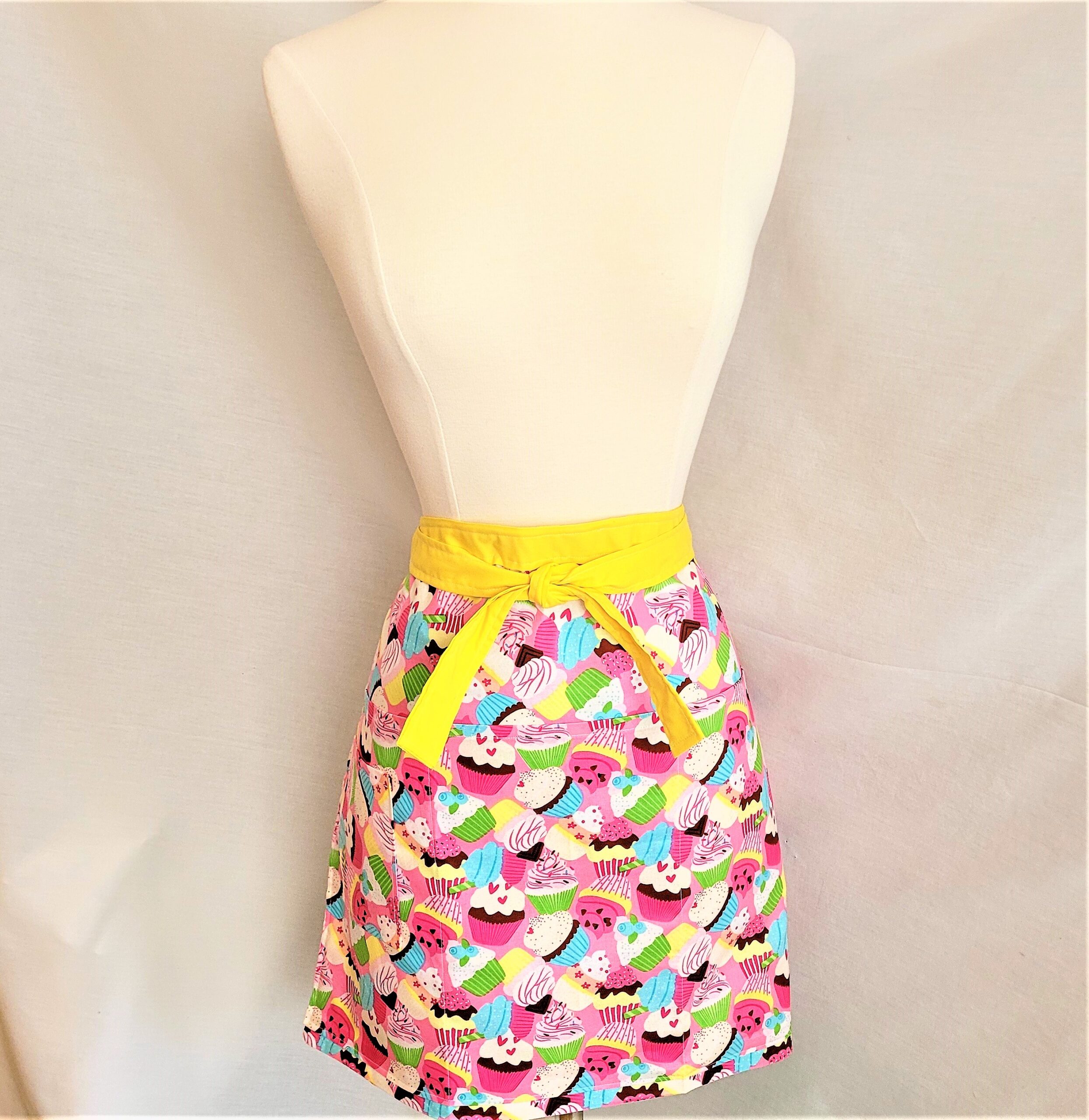 Apron, Half Apron, Cotton Apron - Cupcakes - Image 3