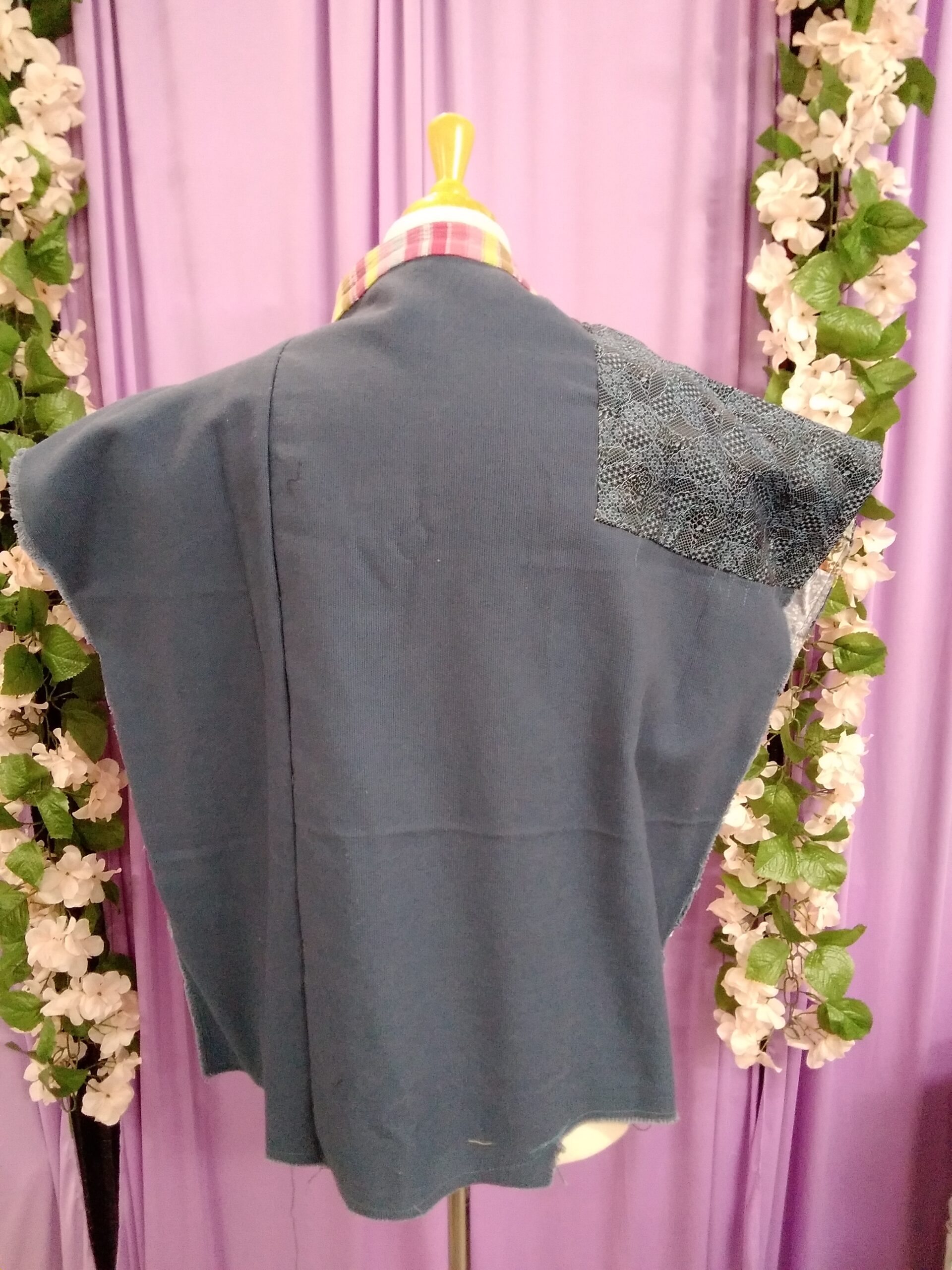 Sleeveless Button Up Shirt - Image 3