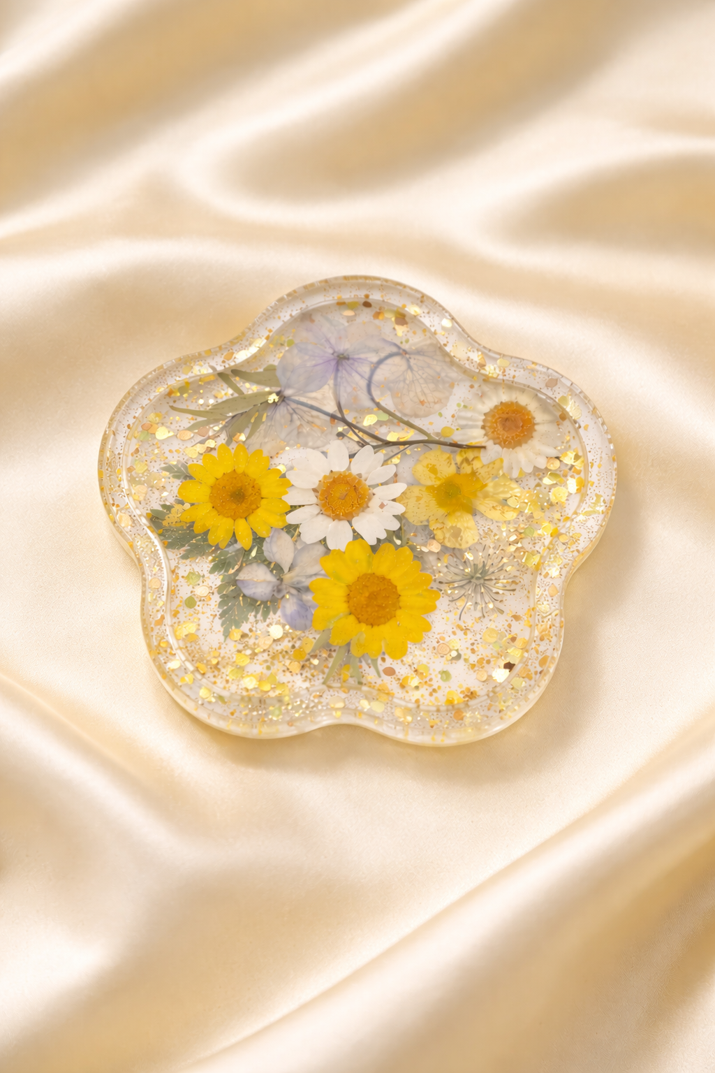 Floral Shaped Resin Trinket Tray for Jewelry, Soap, Coaster, Makeup - Image 2