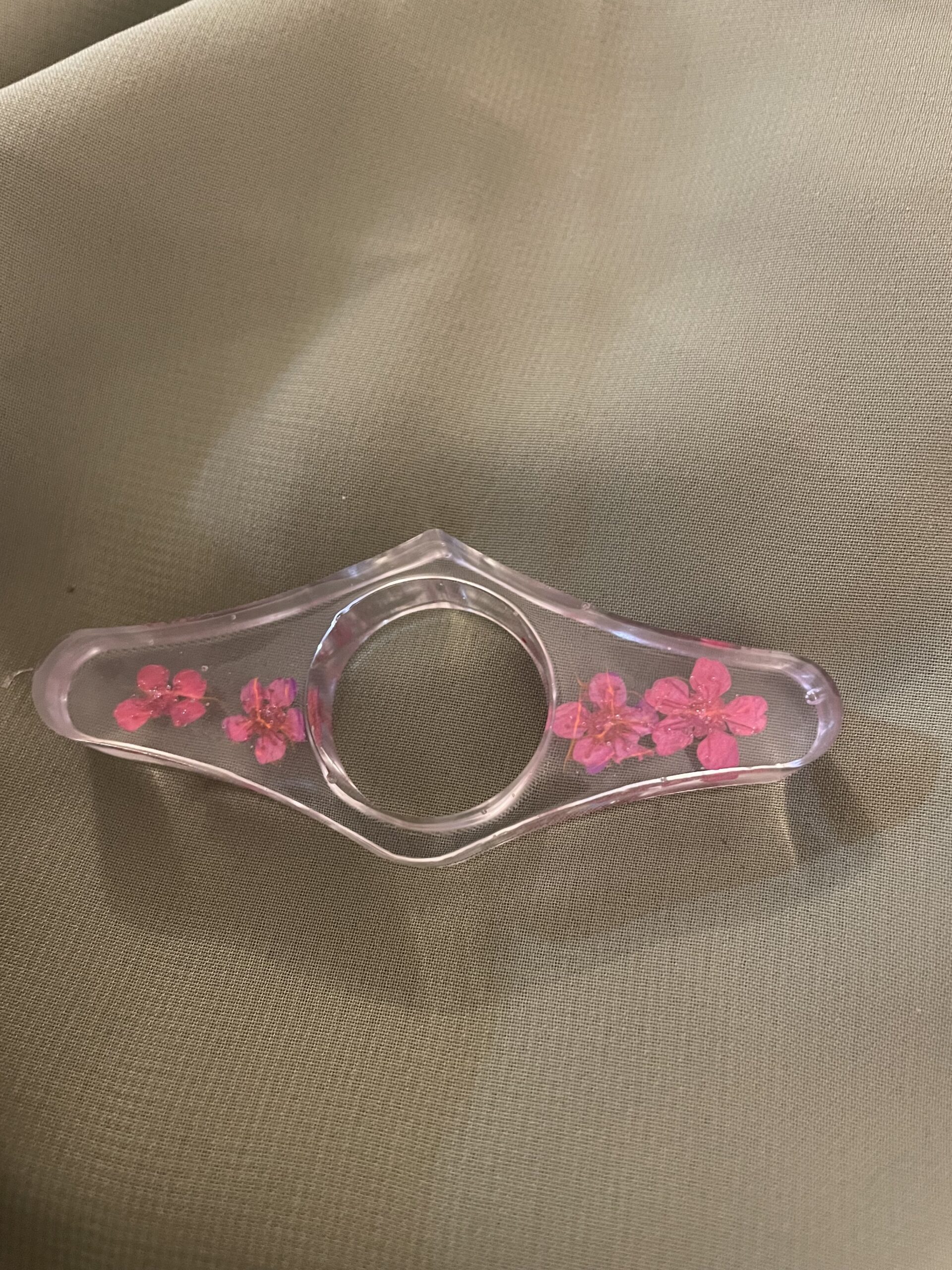 Book Page Holder for Reading -Petal Shaped - Image 7