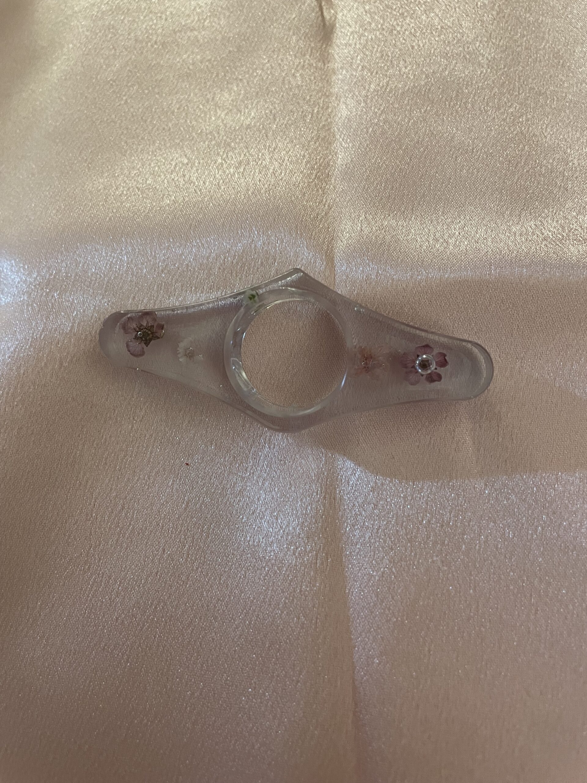 Book Page Holder for Reading -Petal Shaped - Image 3