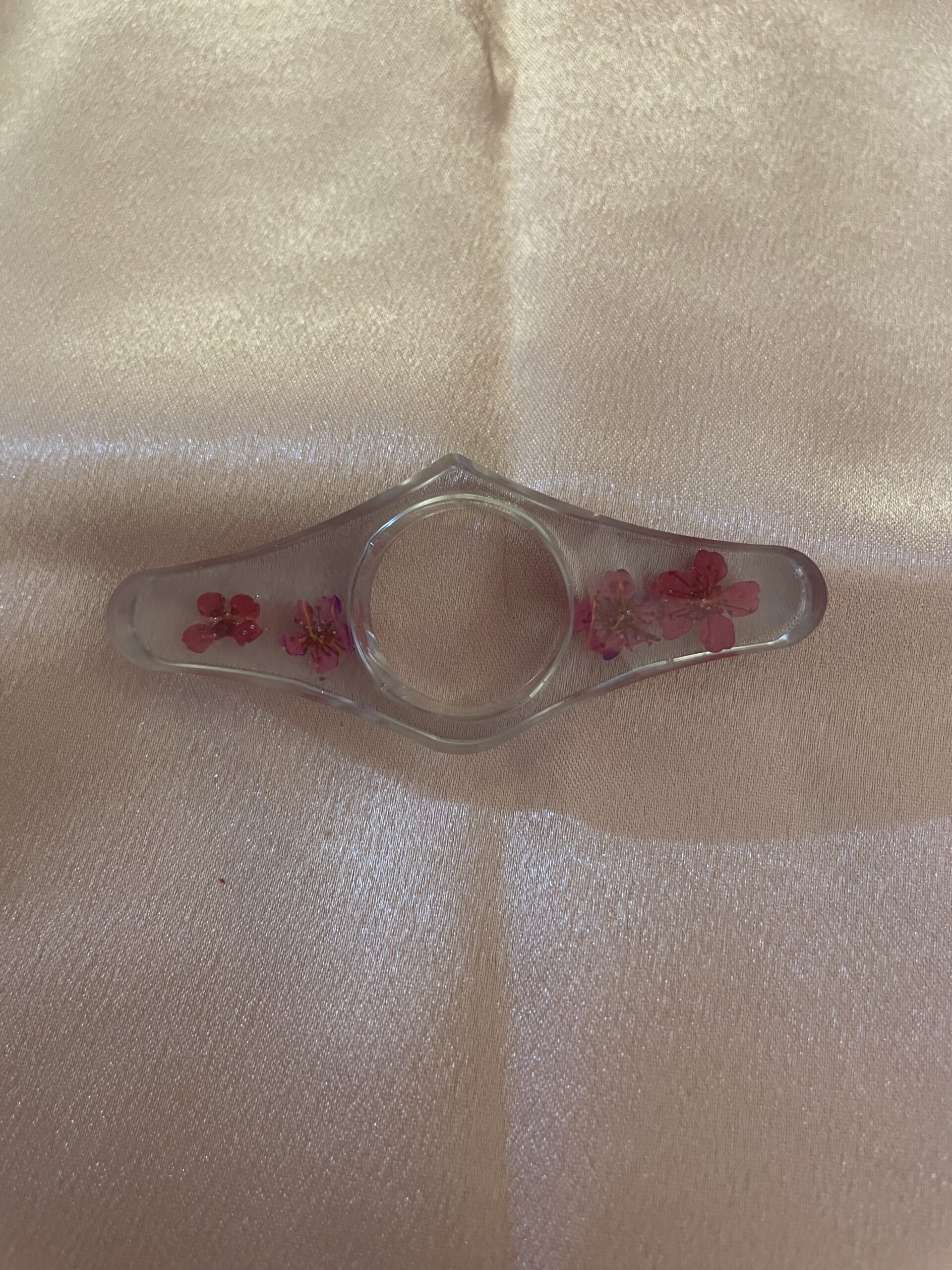 Book Page Holder for Reading -Petal Shaped - Image 4