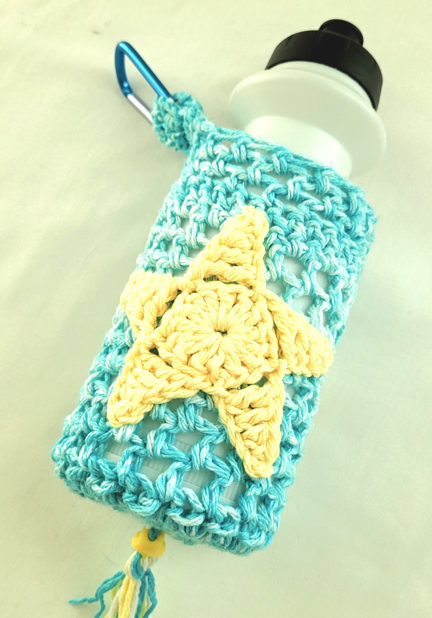 Water Bottle Holder with Carabiner Clip - Surf Blue with Yellow Star - Image 5
